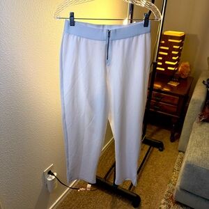 29.  Hue pants size M